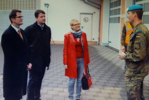 MdB Sabine Dittmar, MdL Sandro Kirchner und Peter Suckfüll