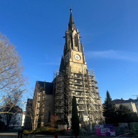 Der Bund unterstützt die Sanierung der Außenfassade an der Herz-Jesu Kirche in Bad Kissingen mit 490.000 Euro.