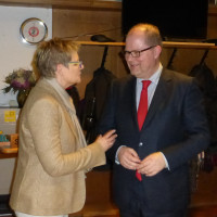 Sabine Dittmar, MdB, und parl. Staatssekretär Christian Lange, MdB, in Ebelsbach